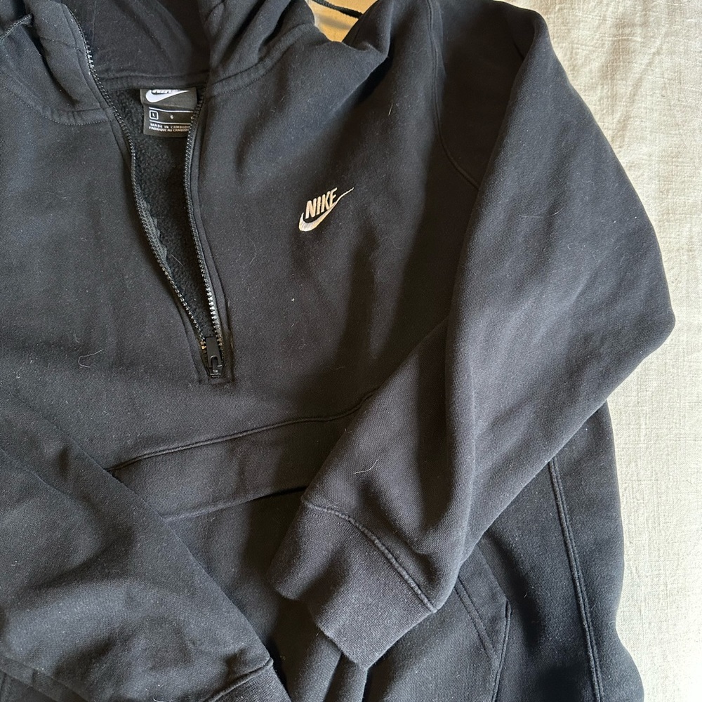 Nike 1/2 zip hoodie with kangaroo pocket